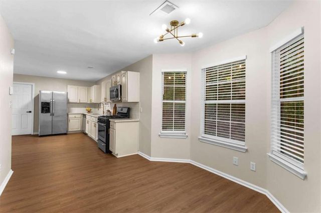 3897 Creek Shoals Ln, Ellenwood, GA 30294