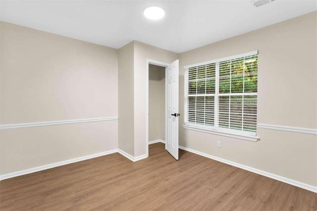 3897 Creek Shoals Ln, Ellenwood, GA 30294
