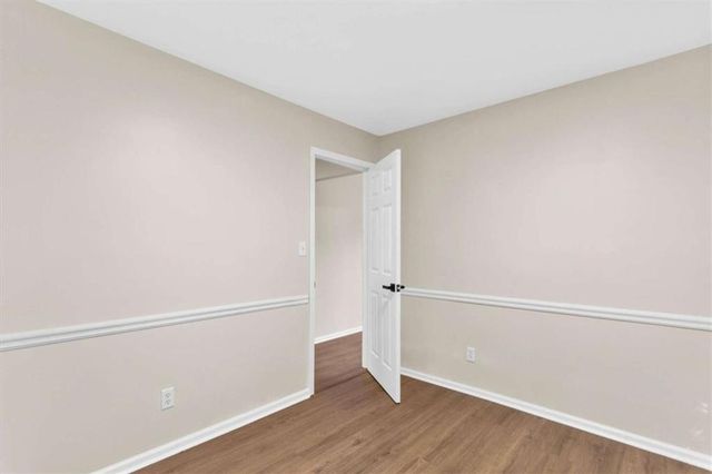 3897 Creek Shoals Ln, Ellenwood, GA 30294