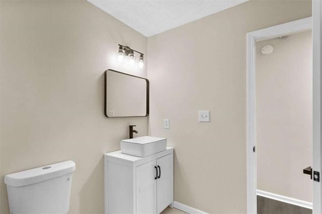 3897 Creek Shoals Ln, Ellenwood, GA 30294