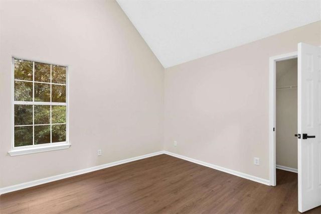 3897 Creek Shoals Ln, Ellenwood, GA 30294