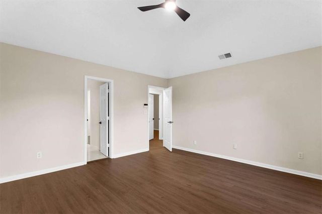 3897 Creek Shoals Ln, Ellenwood, GA 30294