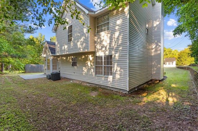 3897 Creek Shoals Ln, Ellenwood, GA 30294