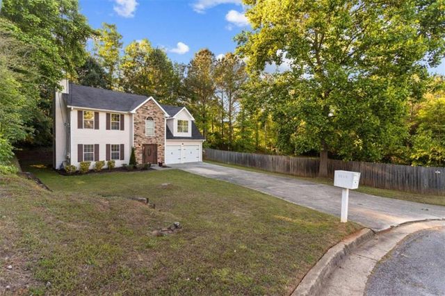 3897 Creek Shoals Ln, Ellenwood, GA 30294