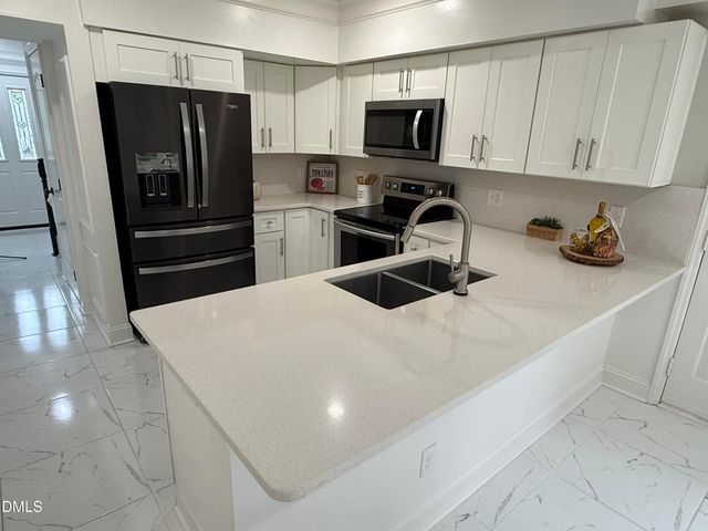9 Wavecrest Court, Durham, NC 27713