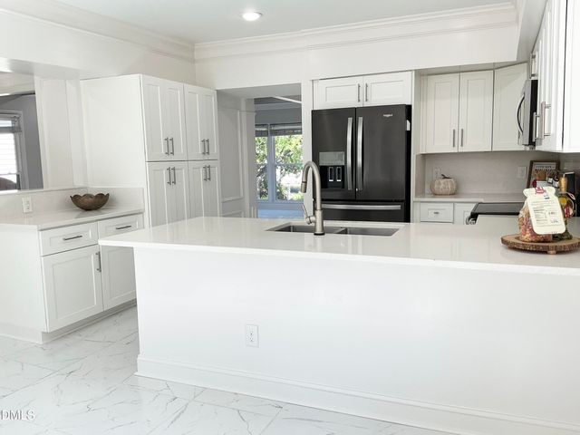 9 Wavecrest Court, Durham, NC 27713