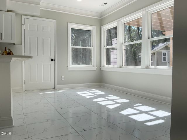 9 Wavecrest Court, Durham, NC 27713