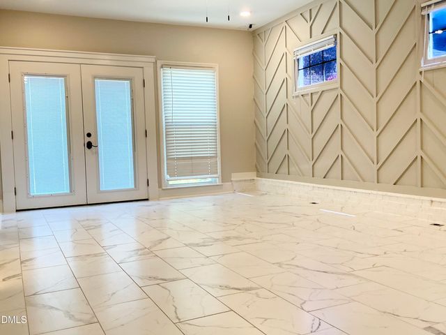 9 Wavecrest Court, Durham, NC 27713