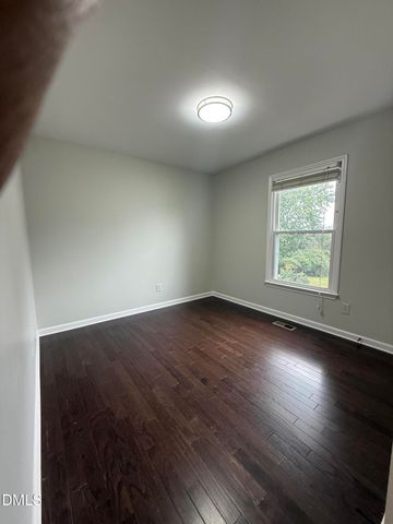 9 Wavecrest Court, Durham, NC 27713