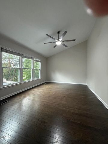 9 Wavecrest Court, Durham, NC 27713