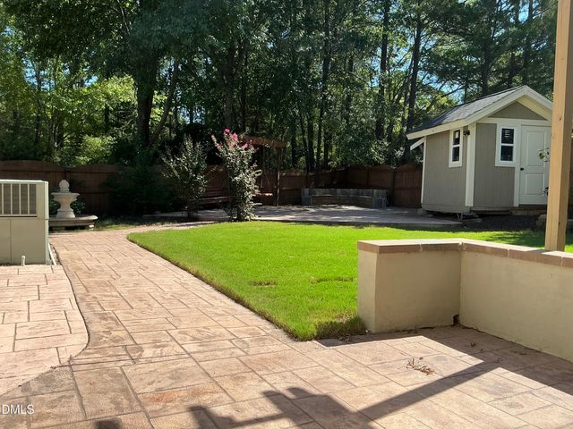 9 Wavecrest Court, Durham, NC 27713