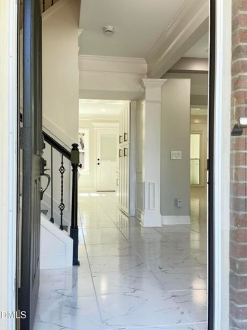 9 Wavecrest Court, Durham, NC 27713