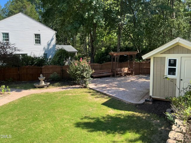 9 Wavecrest Court, Durham, NC 27713