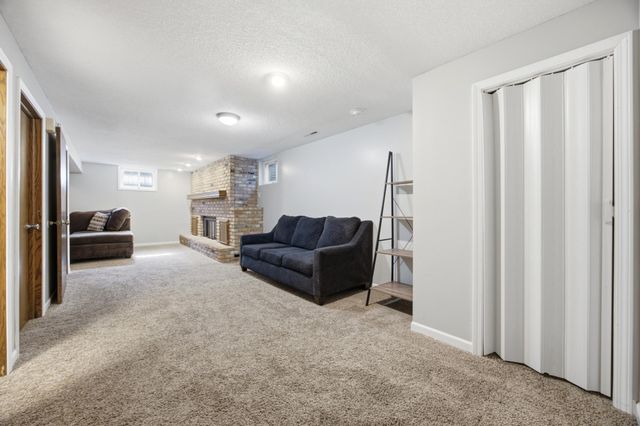 57 Prairiewood Drive S, Fargo, ND 58103