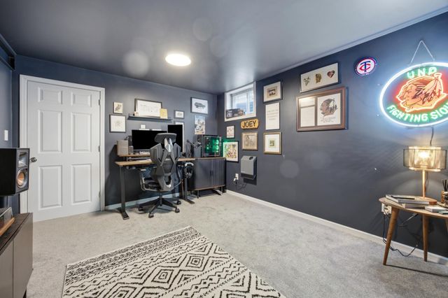 57 Prairiewood Drive S, Fargo, ND 58103