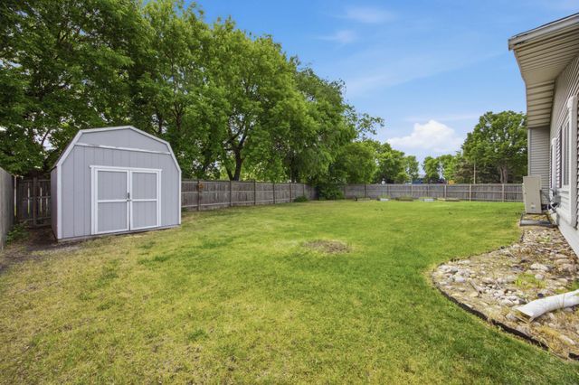 57 Prairiewood Drive S, Fargo, ND 58103