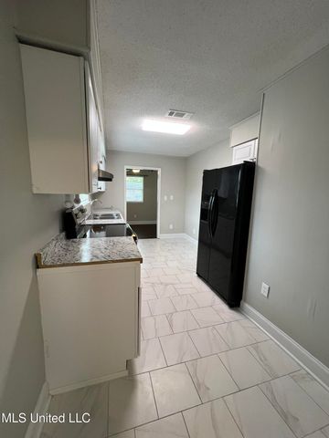 3625 Meadowlark Drive, Gulfport, MS 39501