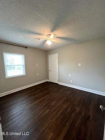 3625 Meadowlark Drive, Gulfport, MS 39501