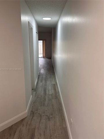 7450 NW 34th St, Lauderhill, FL 33319