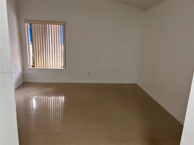 7450 NW 34th St, Lauderhill, FL 33319