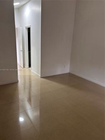 7450 NW 34th St, Lauderhill, FL 33319