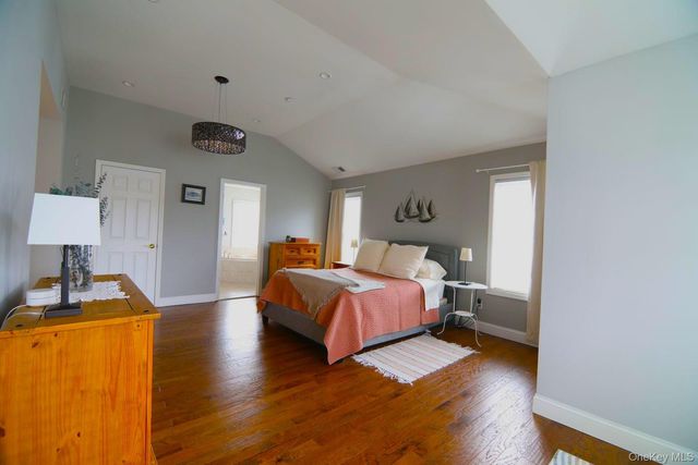 141 Friendship Court, White Plains, NY 10603