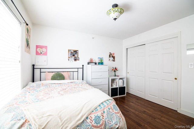 141 Friendship Court, White Plains, NY 10603