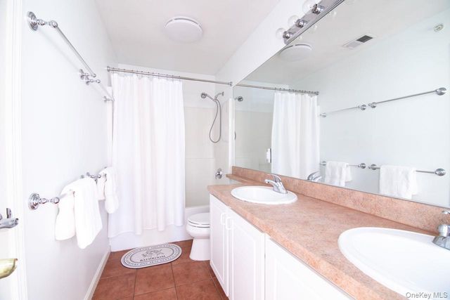 141 Friendship Court, White Plains, NY 10603