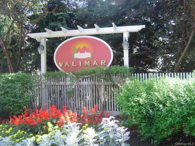 141 Friendship Court, White Plains, NY 10603