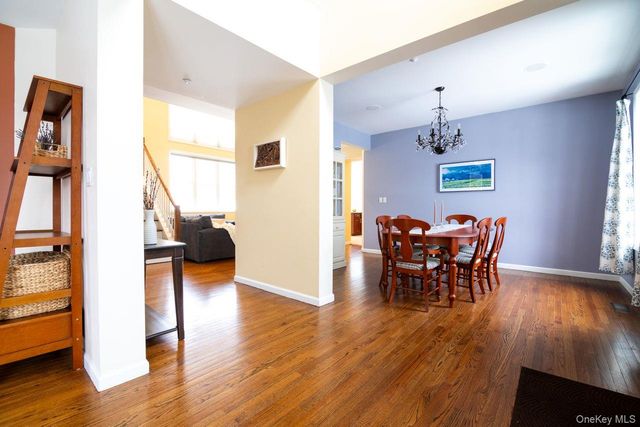 141 Friendship Court, White Plains, NY 10603