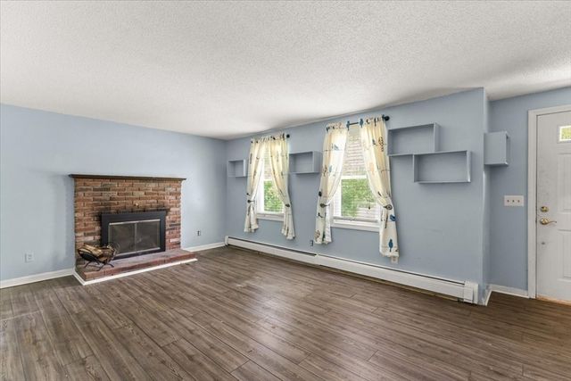 350 Harvey St, Taunton, MA 02780