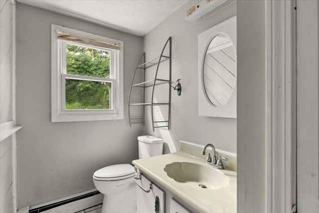 350 Harvey St, Taunton, MA 02780