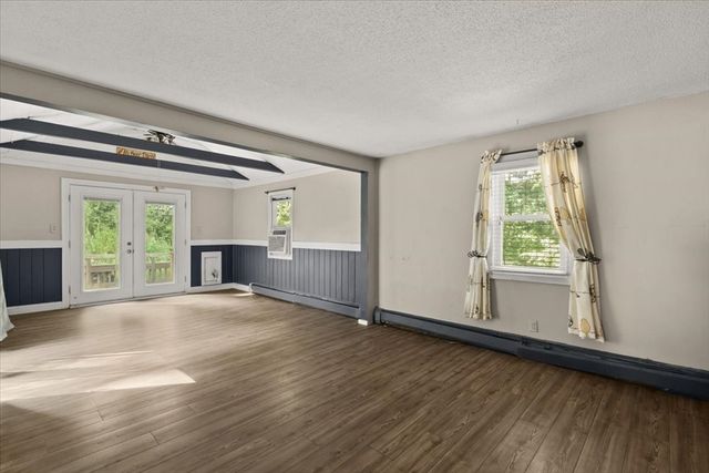 350 Harvey St, Taunton, MA 02780