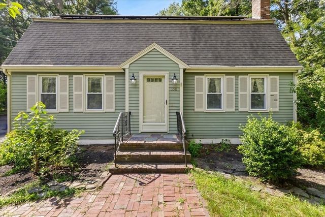 350 Harvey St, Taunton, MA 02780