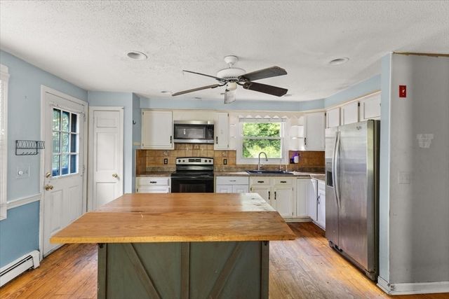 350 Harvey St, Taunton, MA 02780