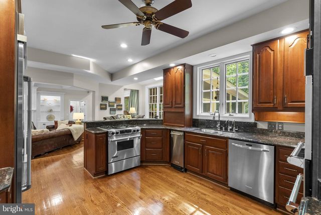 2005 SAINT STEPHENS WOODS DR, Crownsville, MD 21032