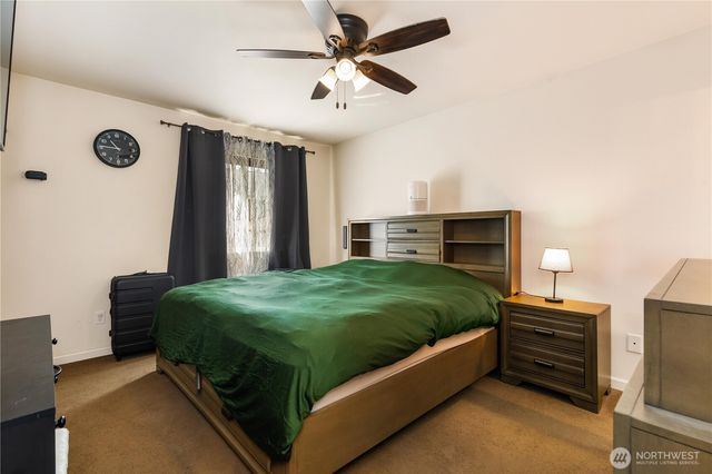 1390 Jordan Court, Oak Harbor, WA 98277