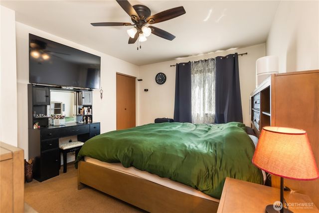 1390 Jordan Court, Oak Harbor, WA 98277