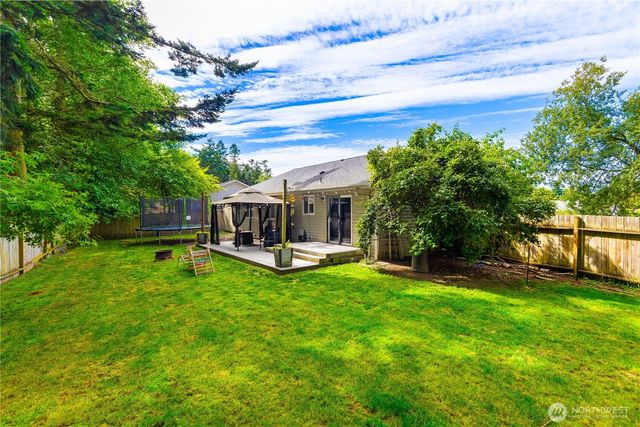 1390 Jordan Court, Oak Harbor, WA 98277