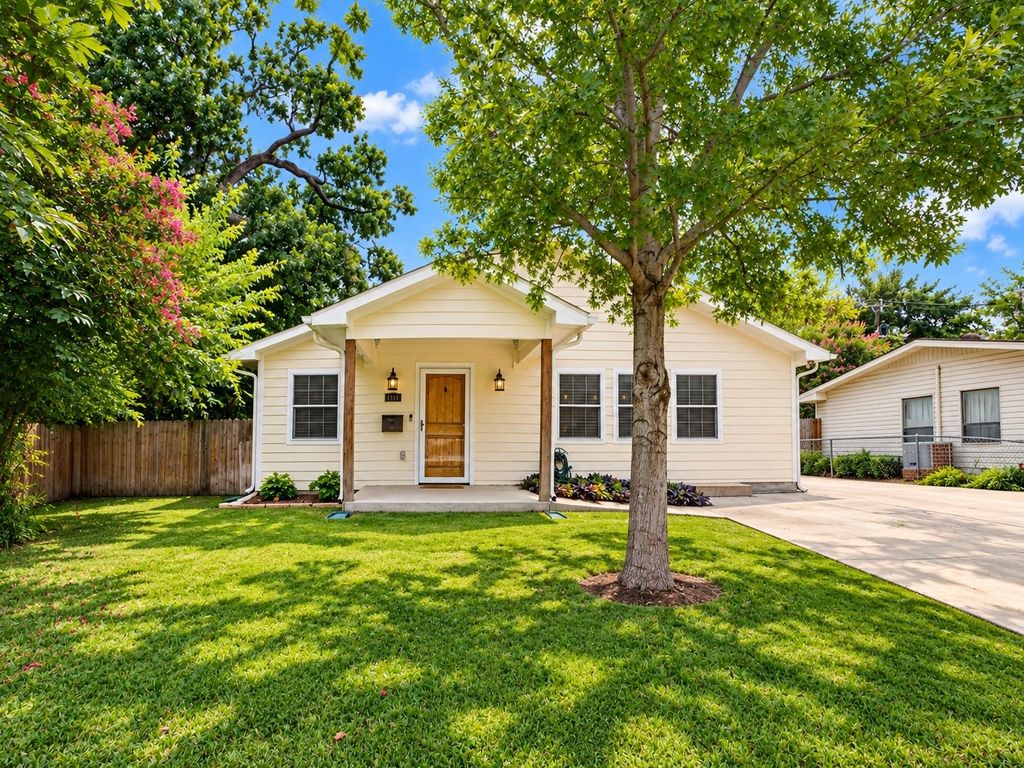 5717 Fursman Avenue, Fort Worth, TX 76114 — exterior