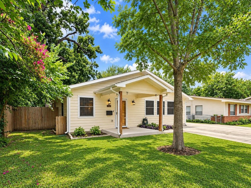 5717 Fursman Avenue, Fort Worth, TX 76114 — photo 2