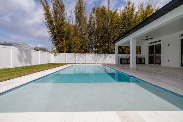 34 NW Fallen Oak, Palm Coast, FL 32137