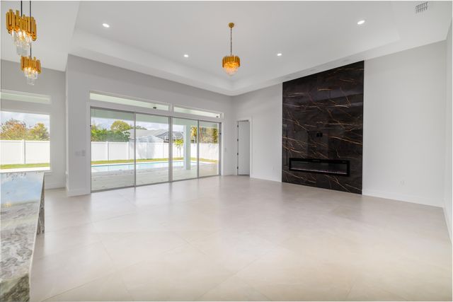 34 NW Fallen Oak, Palm Coast, FL 32137