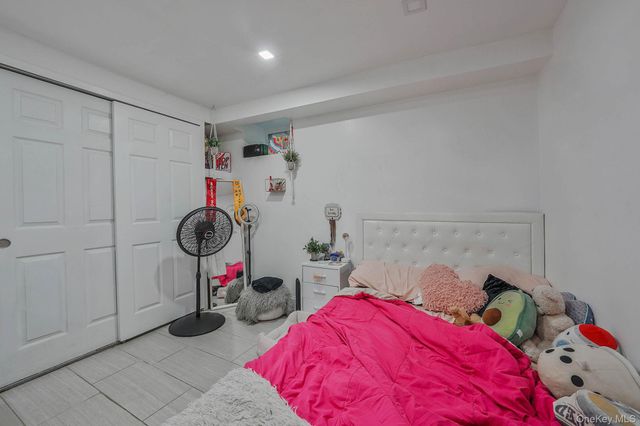 8536 112th Street, Richmond Hill, NY 11418