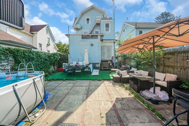 8536 112th Street, Richmond Hill, NY 11418