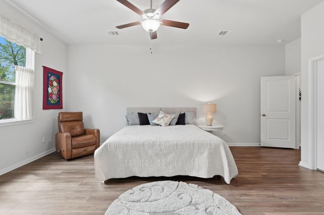 157 Worley Way, Huntsville, TX 77320