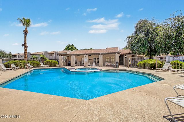 520 N STAPLEY Drive 205, Mesa, AZ 85203