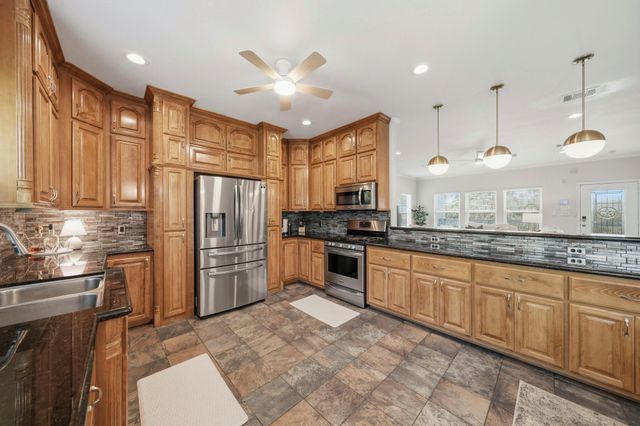 2780 County Road 506, Brazoria, TX 77422