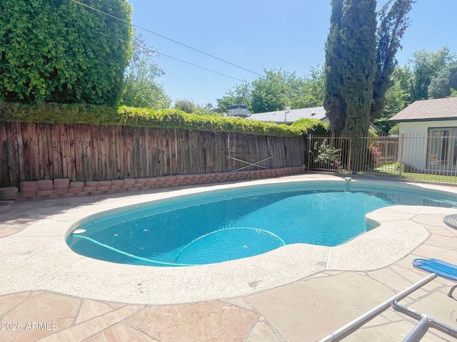 1526 E Cedar Street, Tempe, AZ 85281