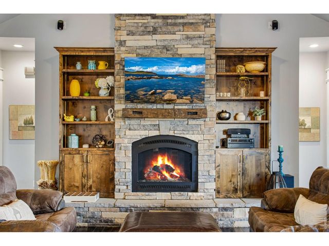 2418 Barry Ln, Fort Collins, CO 80524